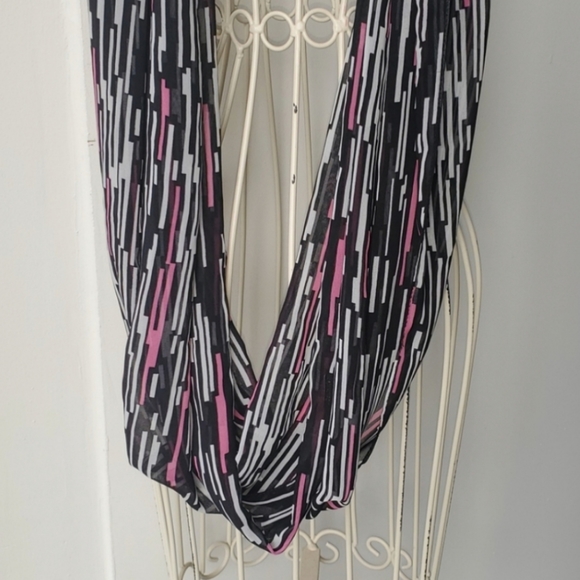 NWT Calvin Klein Infinity Scarf - Picture 4 of 9